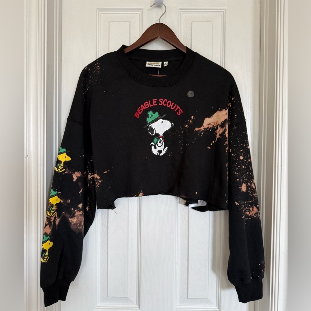 Aeropostale Black Peanuts Snoopy Graphic Sweatshirt